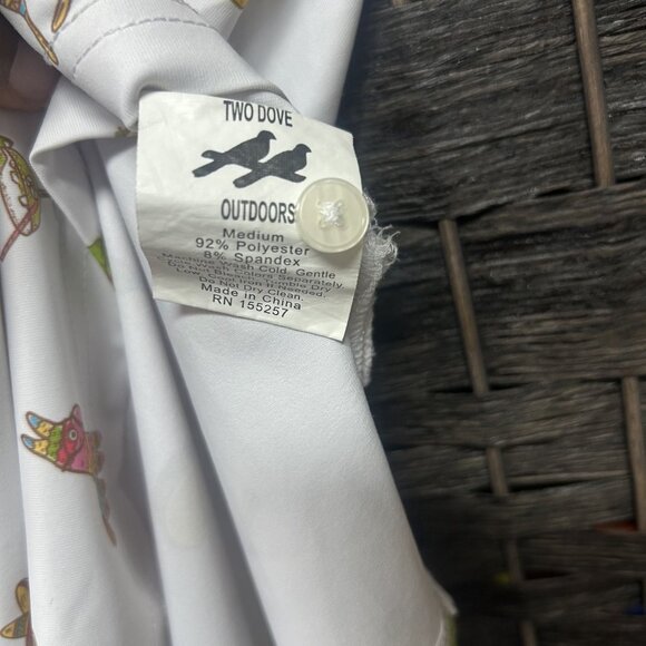 Two Dove Men's Outdoors Collared Polo Shirt Size Medium - Picture 4 of 7